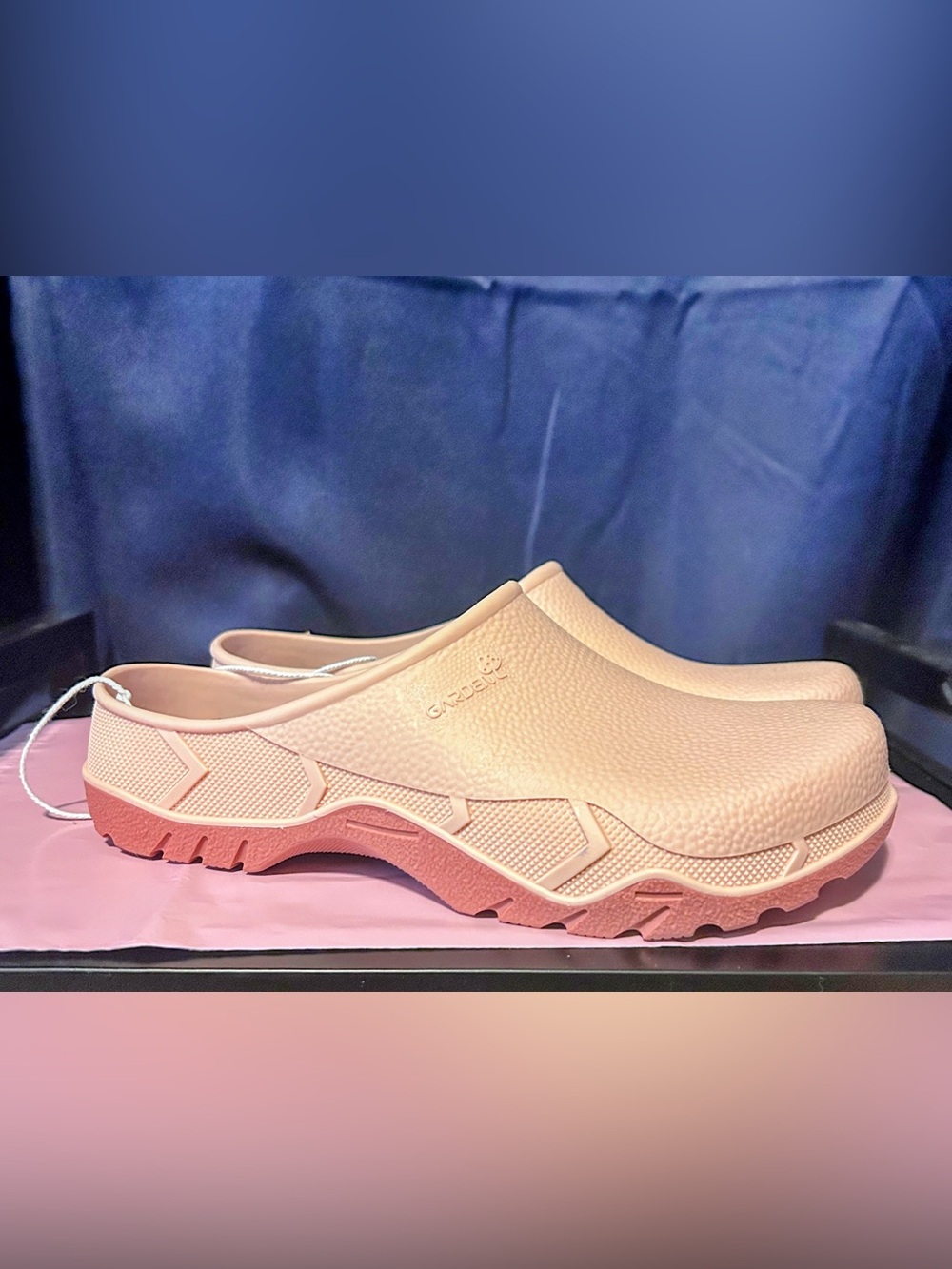 Casual Slip-On Clog — Pink size 7-8
